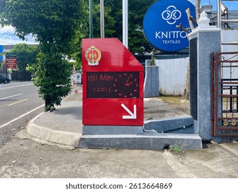 2613664869