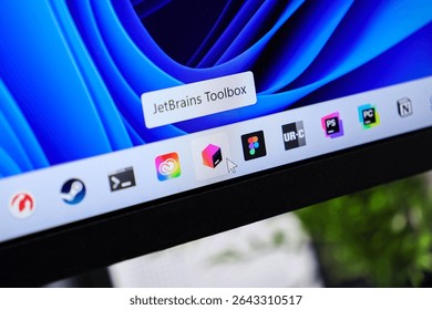 2643310517