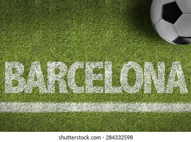 Campo de fútbol con el texto: Barcelona