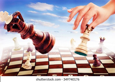 SCHAKMAT - Een schaakspel eindigt met Schaakmat - wit wint - Goddelijk landschap