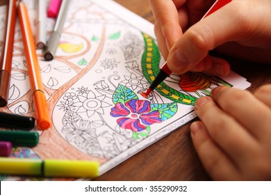 Kleuring voor volwassenen met potloden met zachte punt