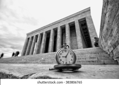Türkei, Ankara, Atatürks Mausoleum und die Zeit vergeht 09:05