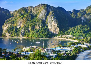 Islas Phi Phi. Ubicado en Ao Ton Sai, Islas Phi Phi, Tailandia.
