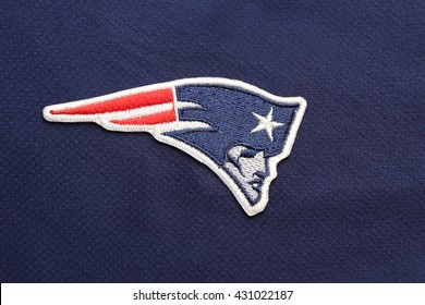 New England Patriots Nfl Christmas Logo 2023 Shirt - Peanutstee