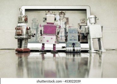 robotcsalád tévét néz