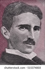 Retrato de Nikola Tesla en Yugoslavia 5 dinares (1994) billete de cerca macro, primer plano de dinero yugoslavo