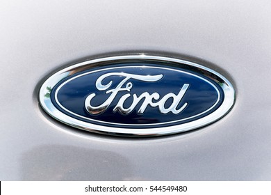 Ford Logo PNG Vector (SVG) Free Download