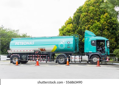 Petronas Gas Logo Vector Eps Free Download