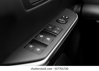 Autodashboard zwart en wit