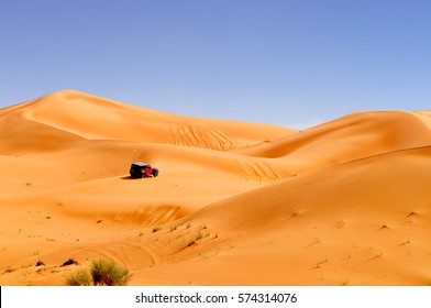 Dubai desert car driving