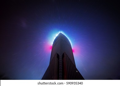 Sci-fi Modern Architektur Mat Stären am Hannergrond an der Nuecht