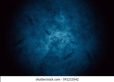 humo azul fondo oscuro