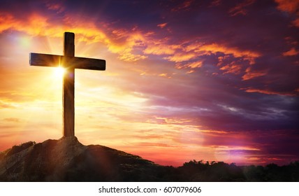 Penyaliban Yesus Kristus - Salib Saat Matahari Terbenam