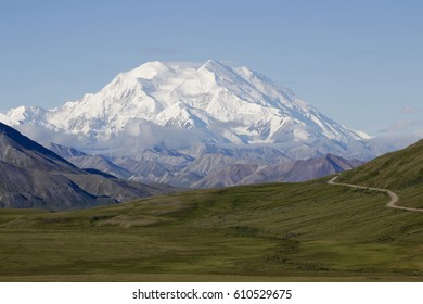 Road to mount mckinley 4K wallpaper download