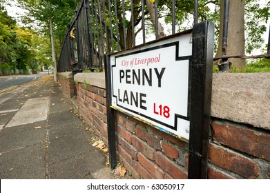 ペニー レーン リバプールの下部にあるペニー レーン ストリート サイン。