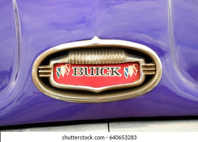 Search Buick Logo Vectors Free Download