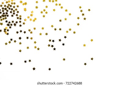Groep gouden sterdecoratie die op wit wordt geïsoleerd als achtergrondvoorwerpontwerp op hoogste mening
