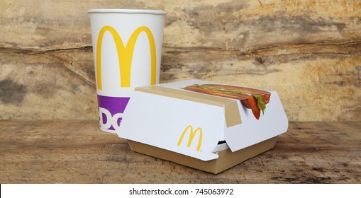 McDonald’s Logo Vector (.AI) Free Download