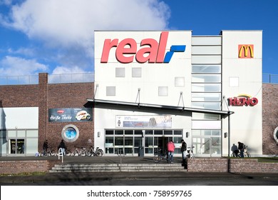 Real hypermarket Logo Vector (.CDR) Free Download