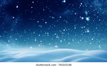 雪とクリスマスの背景。冬の夜の風景。新年あけましておめでとうございますグリーティング カード コピー スペース。