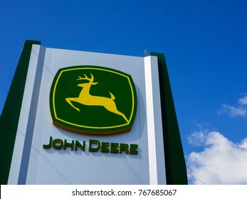Printable John Deere Logo