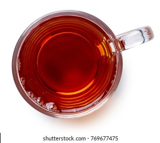 白い背景に分離された紅茶のグラス。上面図
