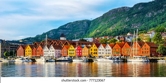 Bergen, Noruega. Vista de edificios históricos en Bryggen- Hanseatic Wharf en Bergen, Noruega. UNESCO sitio de Patrimonio Mundial