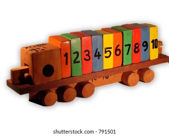 数字のブロックを運ぶ木製のおもちゃの列車