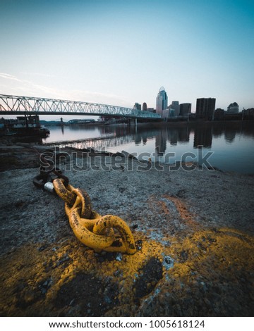 Cincinnati Skyline with chain