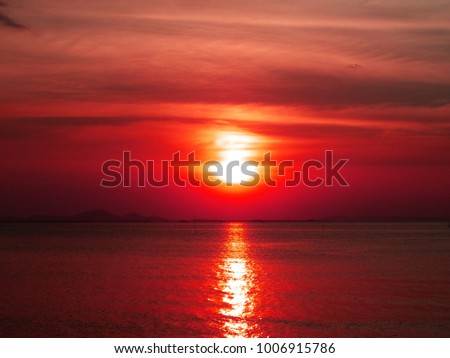 sunset sundawn on the sea and evening cloud sky background