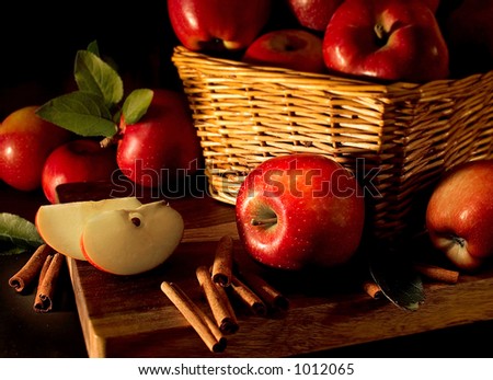 Apples with cinnamon sticks