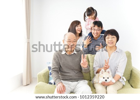 Family photography with dog