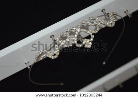 Beautiful shiny women princess crown head jewellery!