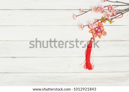 Flowers and jewelry Chinese New Year Promote prosperity