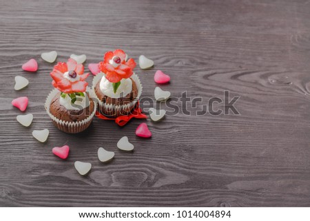 muffins festive,baking for Valentine's Day,The 14th of February,muffins for holidays,muffins for Valentine's Day,muffins with the symbolism of the heart,homemade baking,muffins decorated,muffins with 
