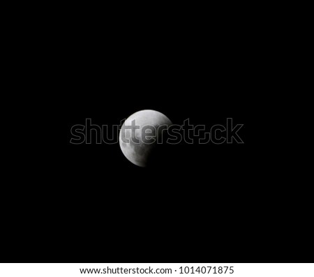Lunar eclipse January 2018, 1/2 stage