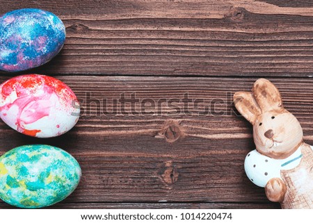 Easter eggs placed on wooden background.Meaning  celebrate Easter seasonal. Festival of the beginning And rebirth