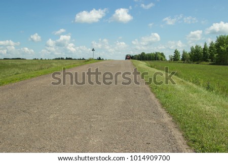Country road. Picturesque summer view. Tatarstan, Russia.