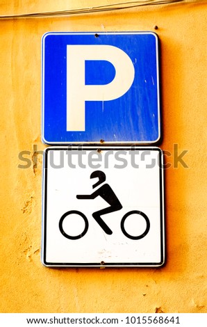 parking sign for motorbikes - photo