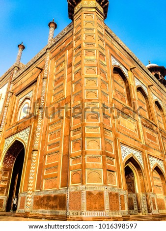 Architectural Minars of outside perimeter of the Taj Mahal, Agra, India. 