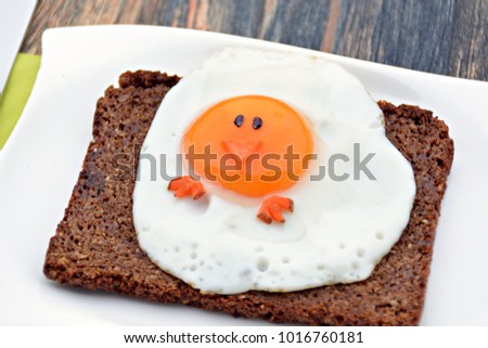 healthy easter breakfast - fried egg as chick