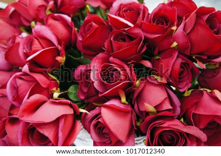 Red roses on Valentines day background