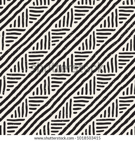 Seamless geometric doodle pattern in black and white. Adstract hand drawn lines retro texture.