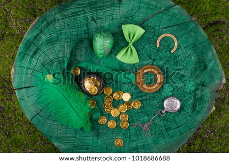 St. Patrick's Day, green wood background