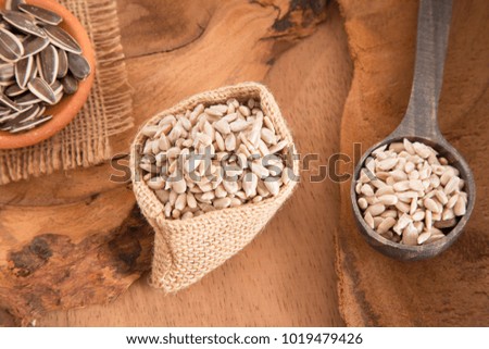 Sunflower seeds in shell and peeled 