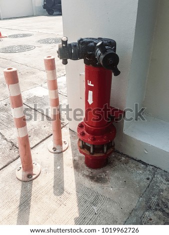 A stand pipe system in case that fire. It's a tube for water.