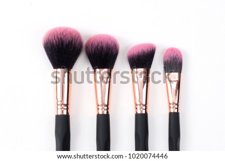 Makeup Brush Sets, discover the latest face brush.