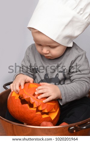 baby with chef's hat