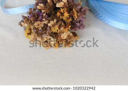 The dried flowers are widely used for the interior as well exterior decorations of the houses sand commercial building. These flowers can be easily preserved at home in all the seasons of the year. 
