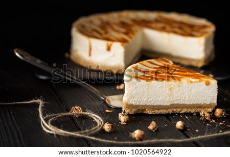 cheesecake with caramel Royalty-Free Stock Photo #1020564922